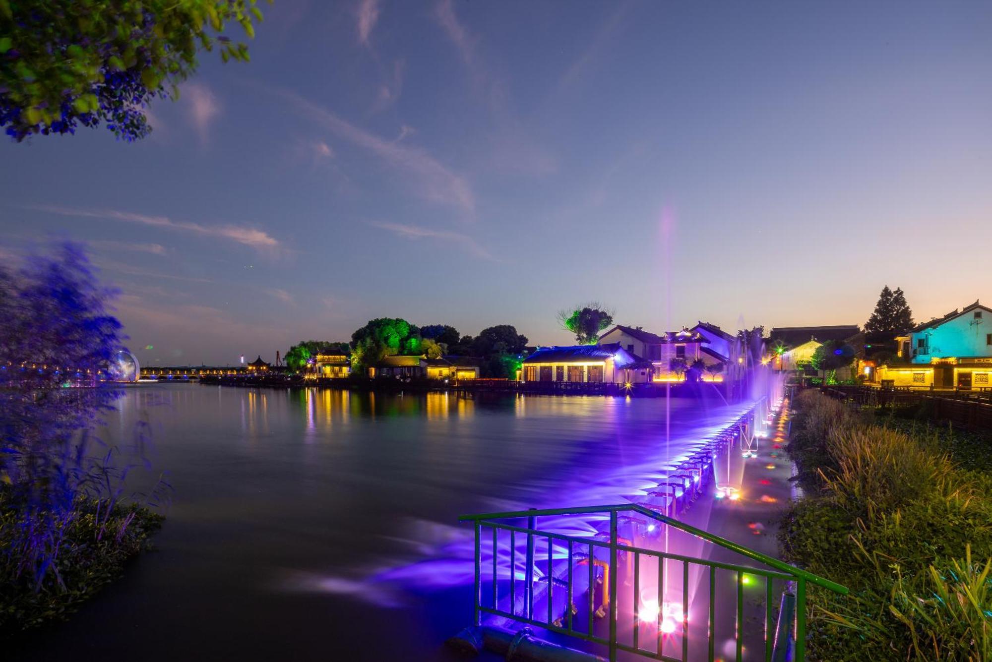 Suzhou Zhouzhuang Slowlife River View Lnn Куньшань Экстерьер фото
