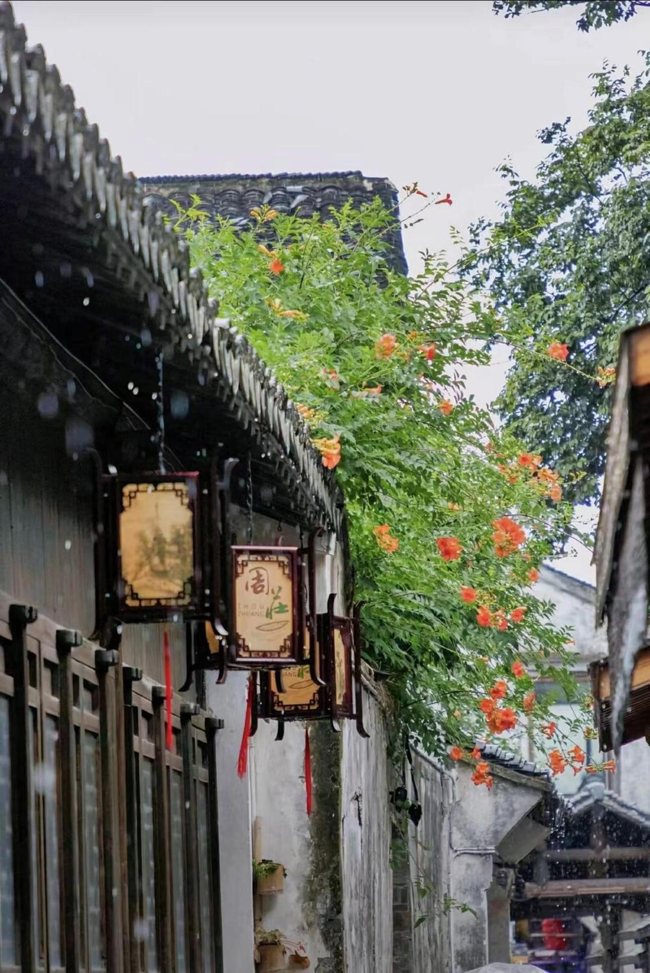 Suzhou Zhouzhuang Slowlife River View Lnn Куньшань Экстерьер фото